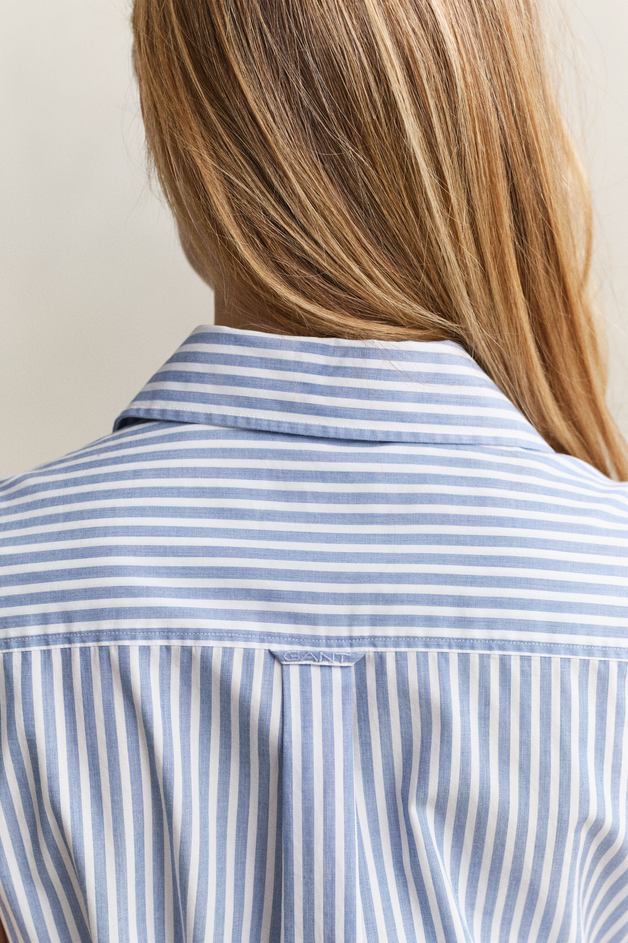 Vestido sem mangas em algodão às riscas