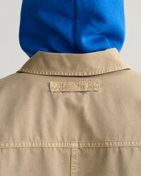 Sobrecamisa em sarja tingida