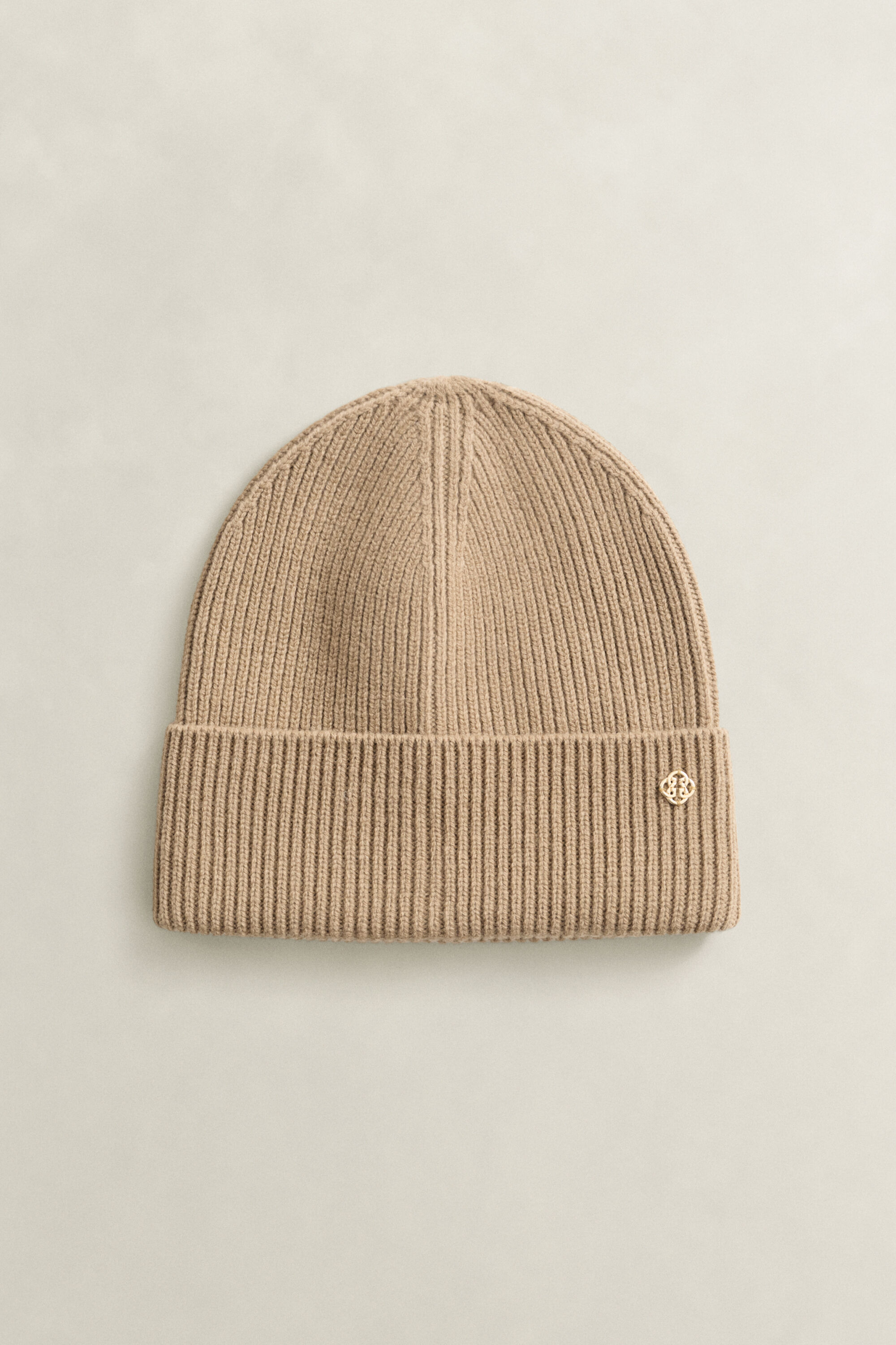 Gorro em lã canelada
