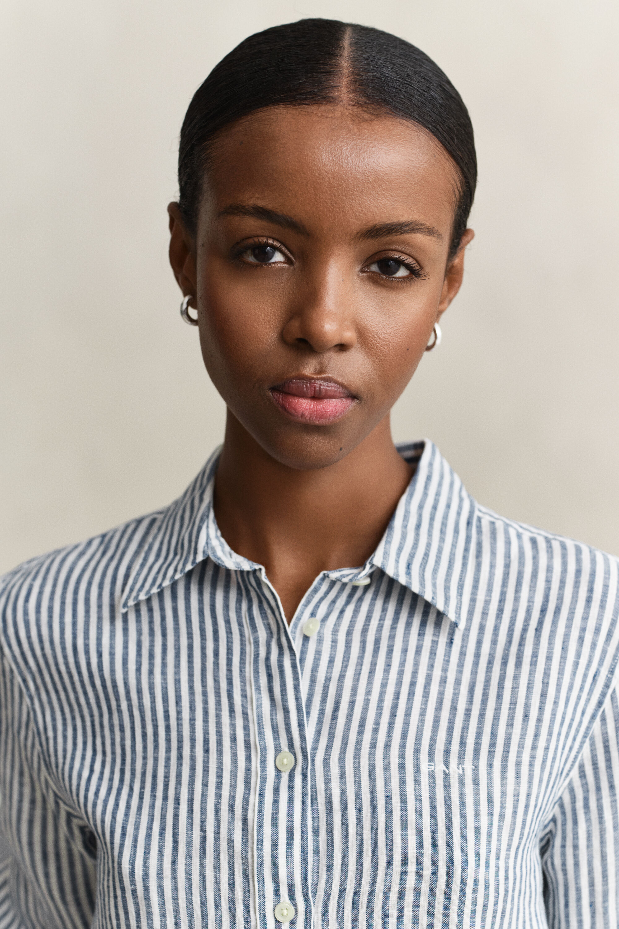 Camisa de linho às riscas regular fit