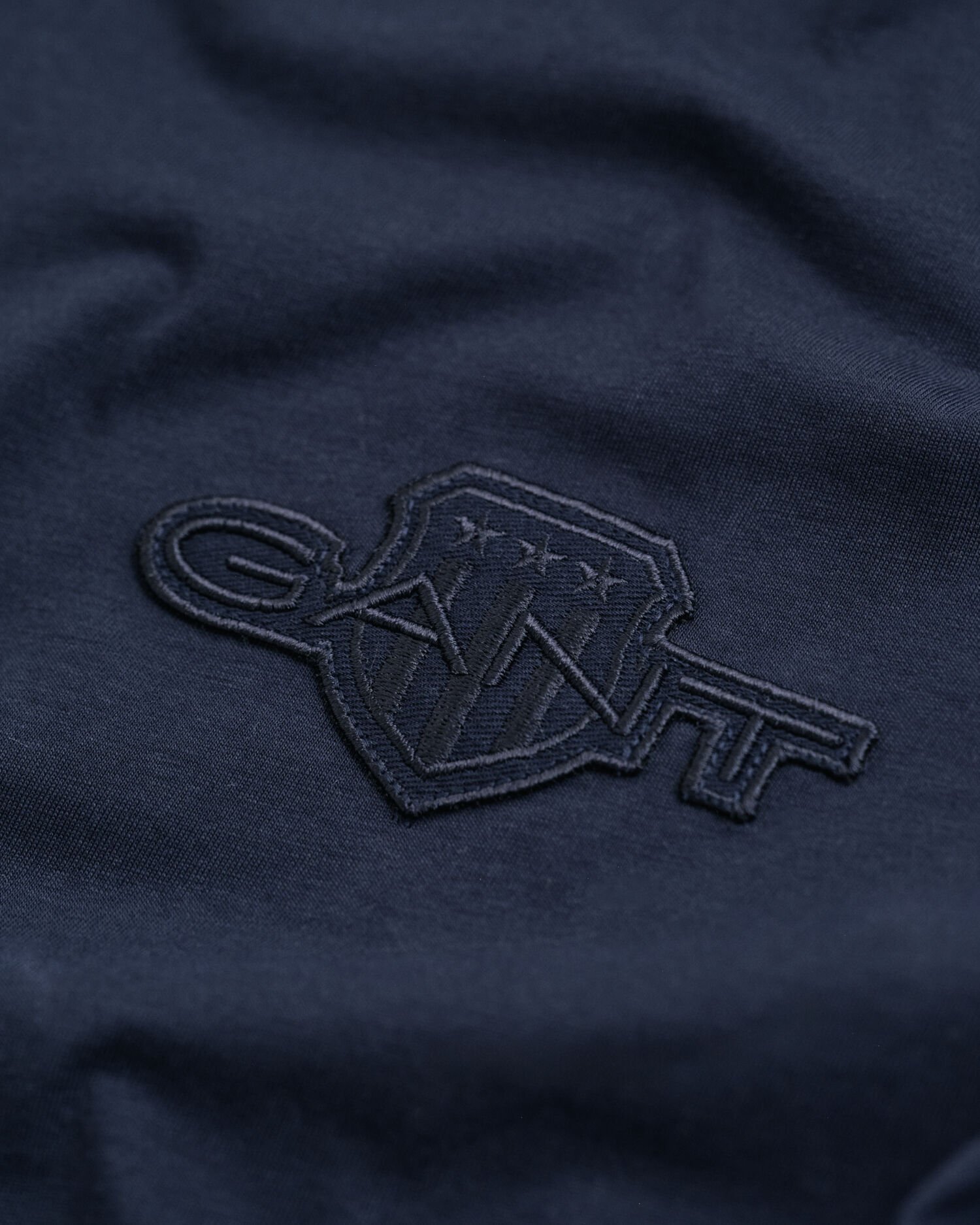 T-shirt Tonal Shield