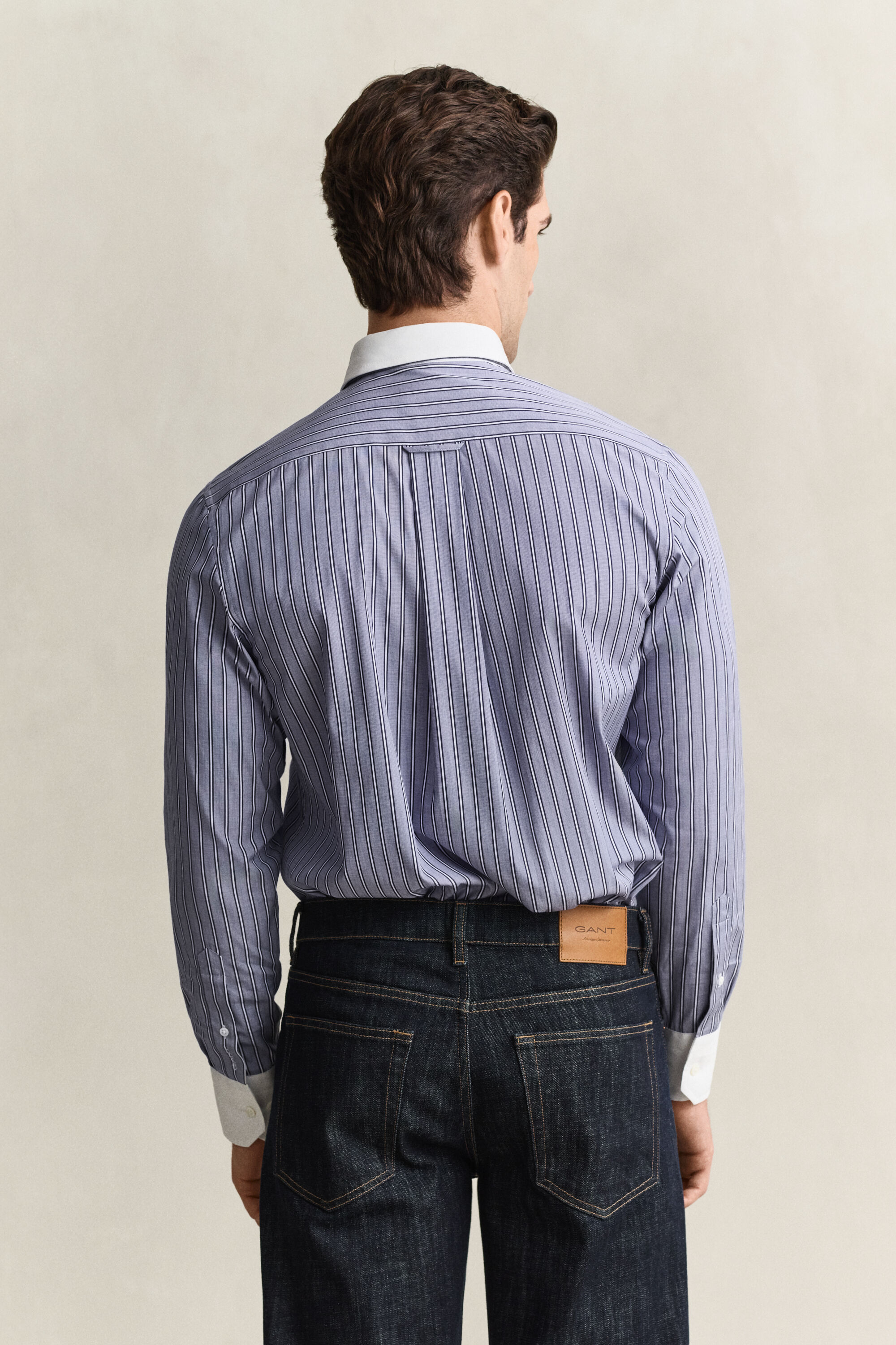 Camisa às riscas fil-à-fil