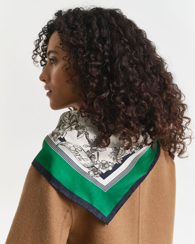 Lenço em seda com estampado Tree