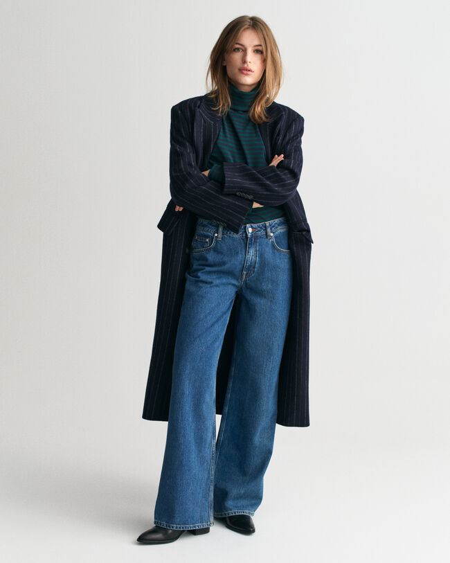 Camisola de manga comprida com gola alta em malha canelada às riscas