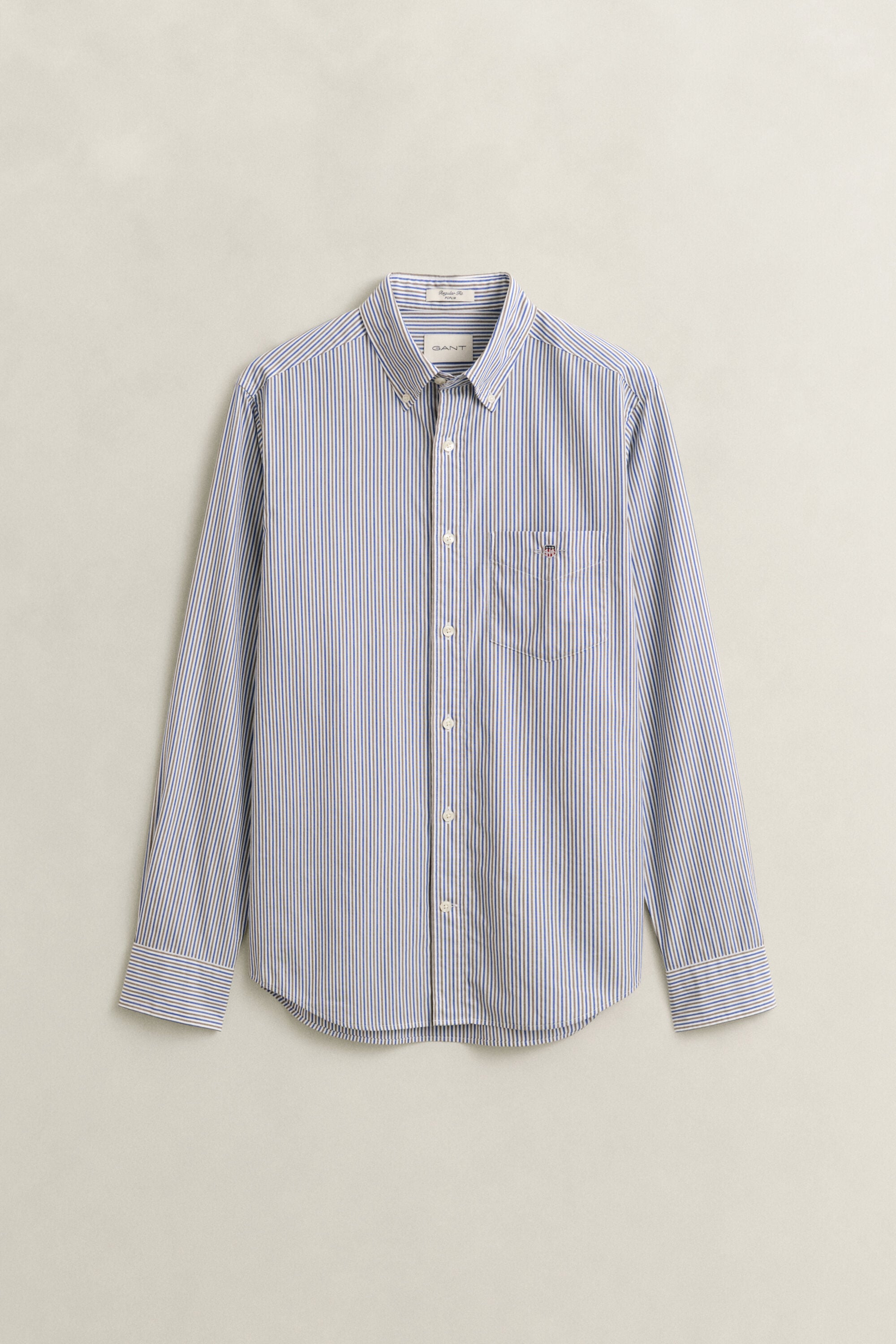 Camisa em popelina às riscas