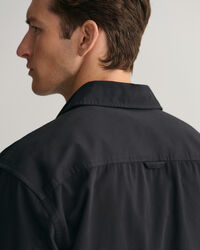 Sobrecamisa em sarja leve