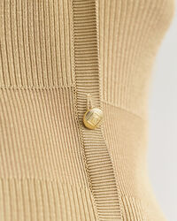 Vestido estilo casaco de malha canelada