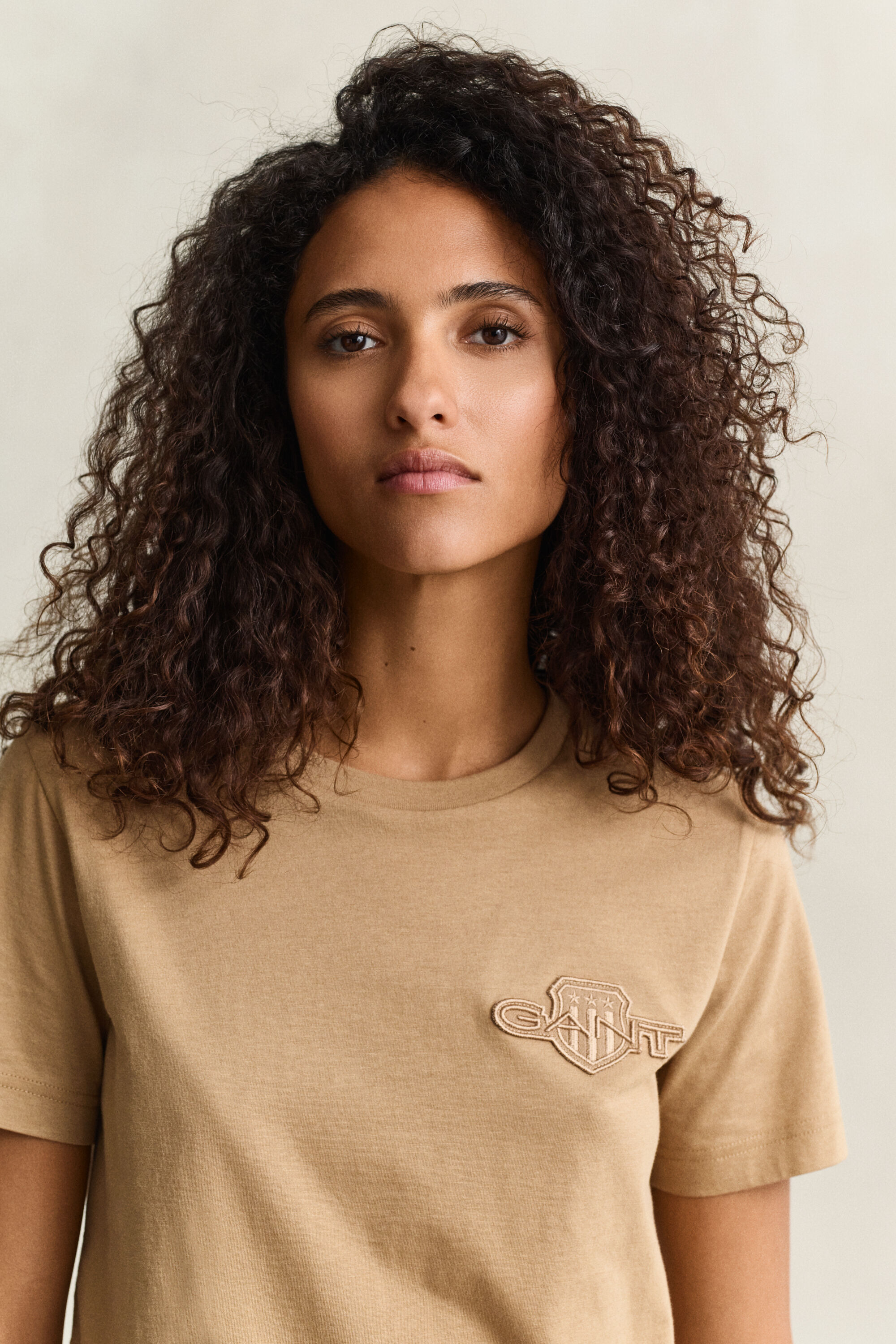 T-shirt Tonal Shield