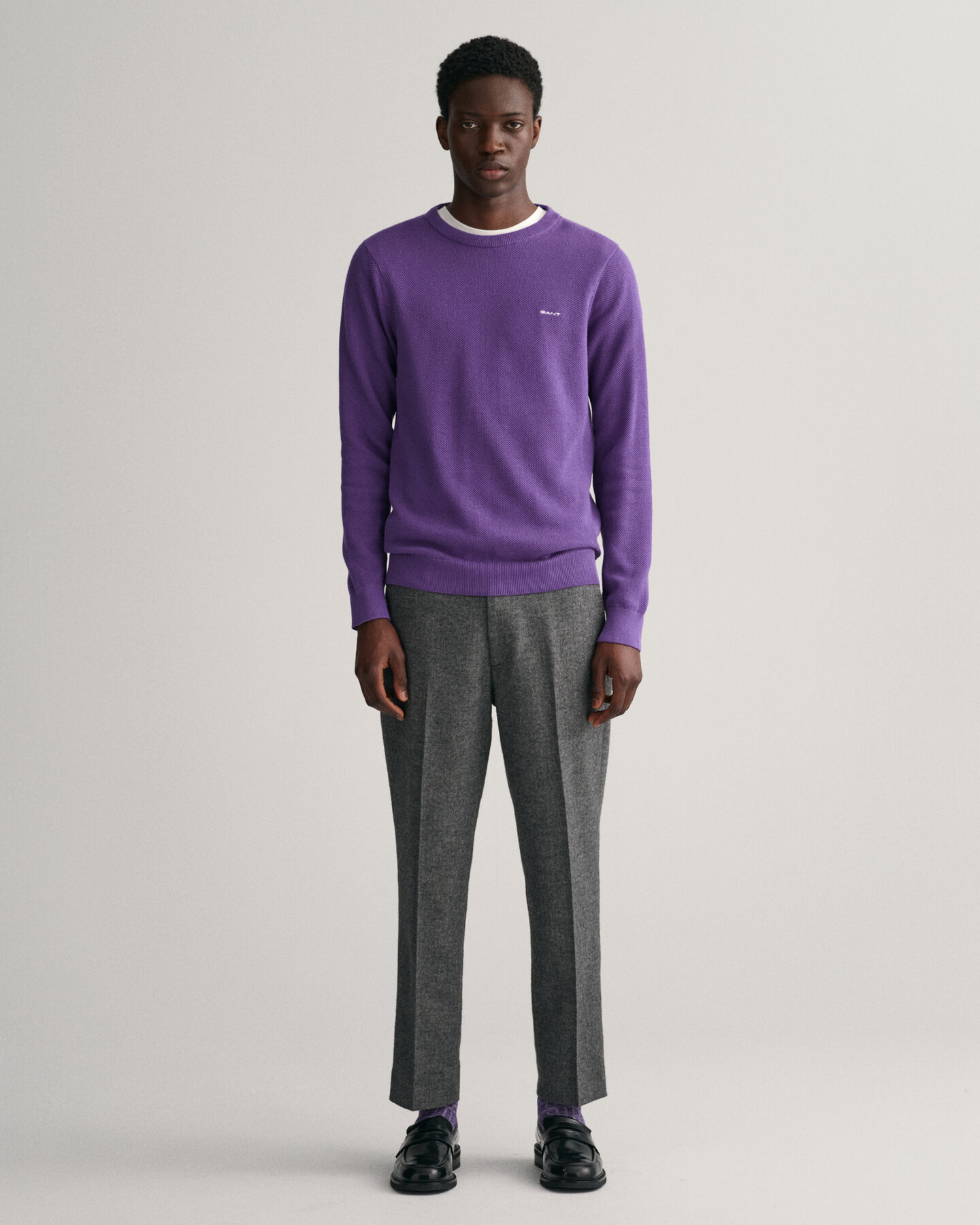 Cal&ccedil;as afuniladas com padr&atilde;o espinha de peixe