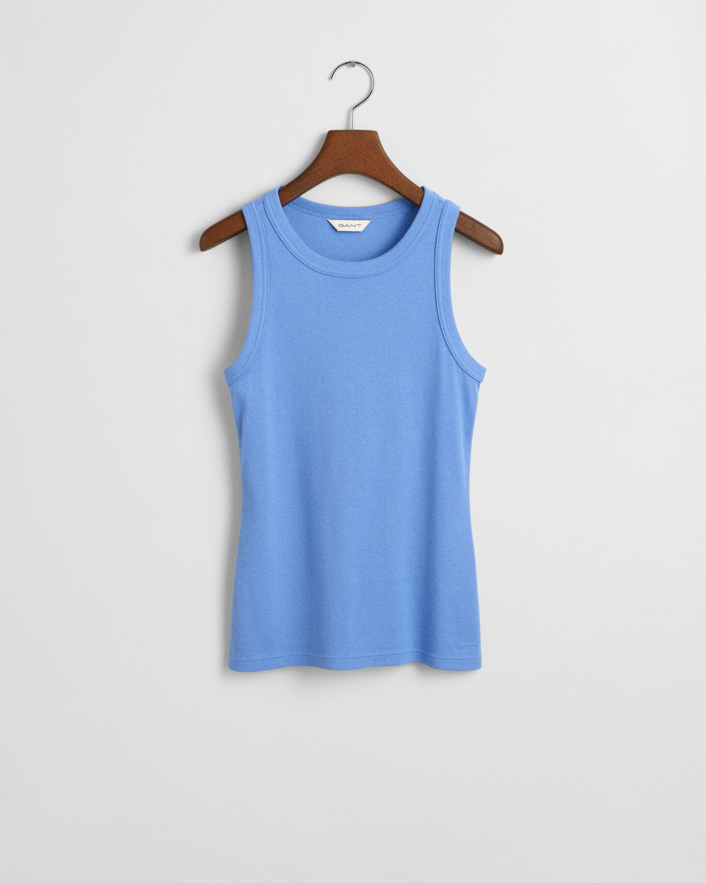 Top canelado com decote subido