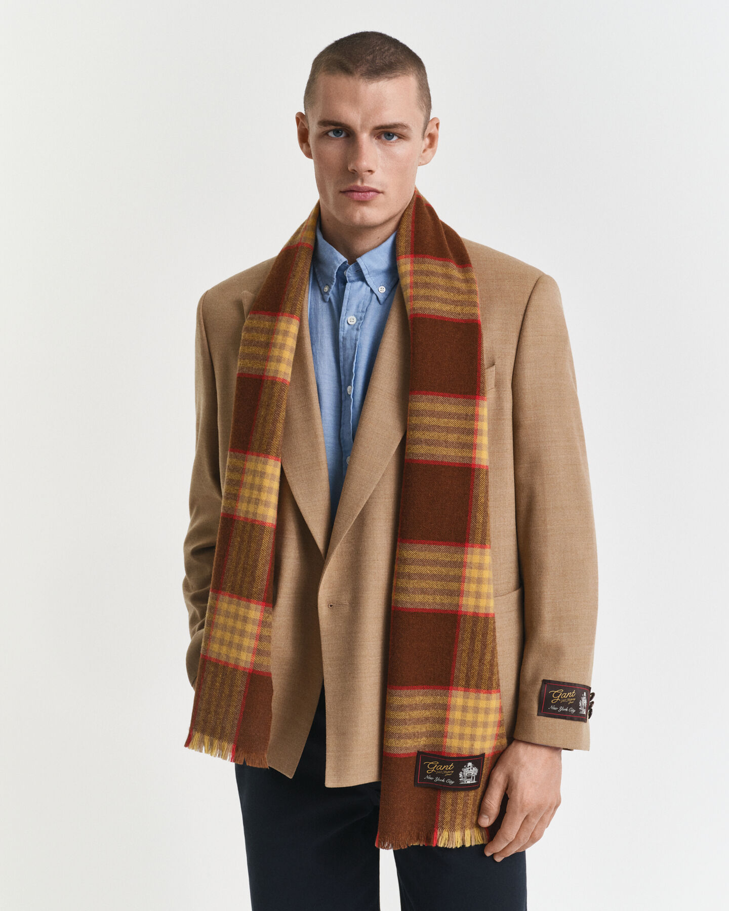 Cachecol com padrão de xadrez