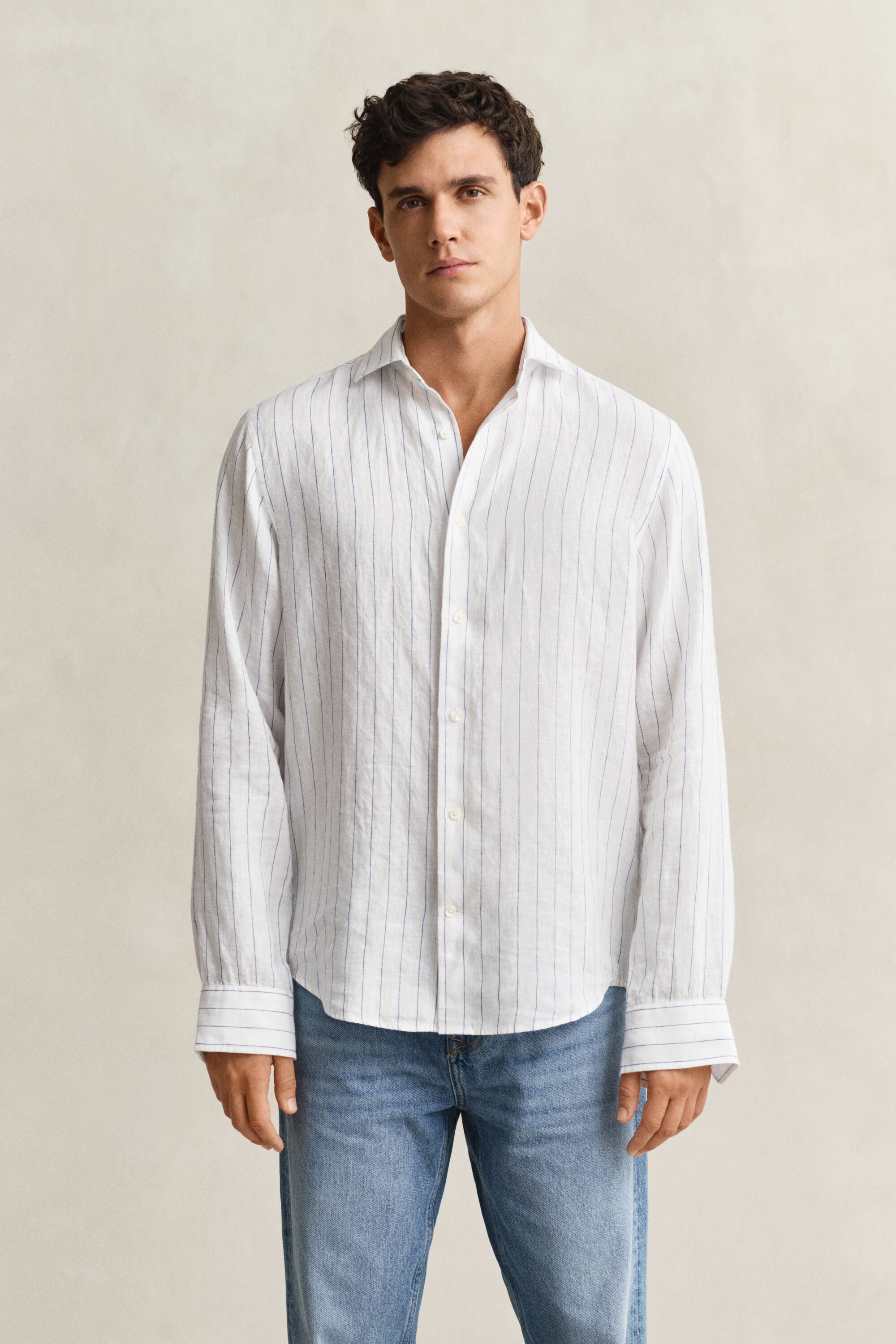 Camisa de linho às riscas