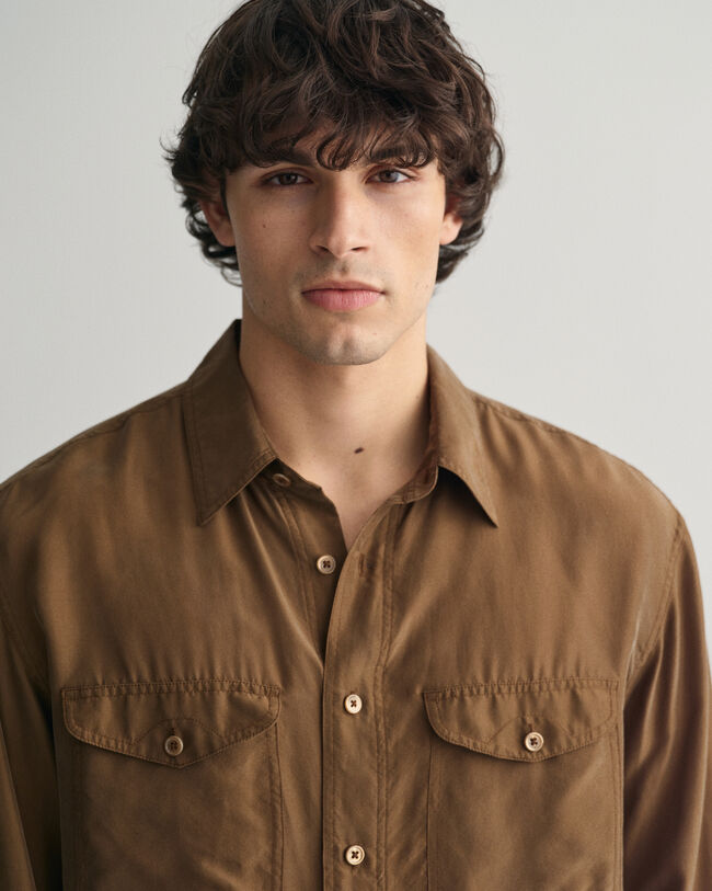 Camisa em seda relaxed fit