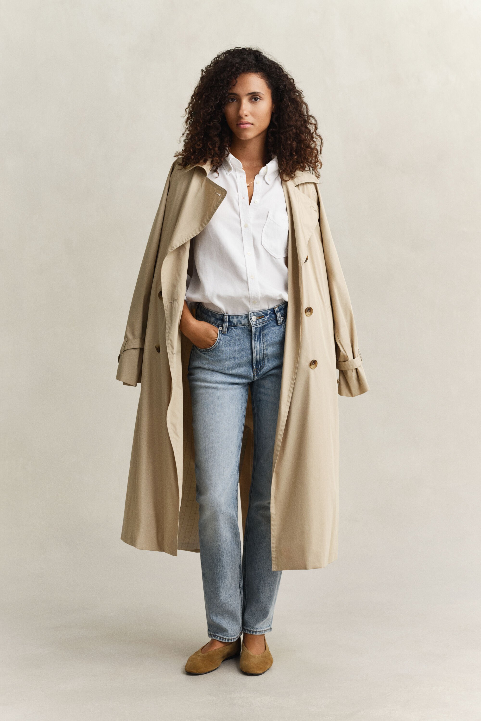 Calças de ganga com elastano e perna a direito