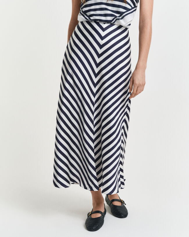 Saia às riscas Chevron