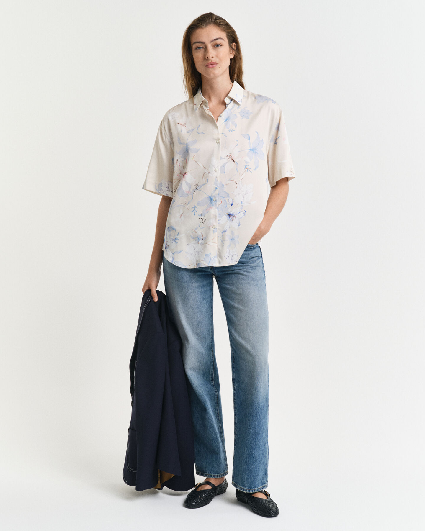 Camisa de manga curta com estampado floral regular fit