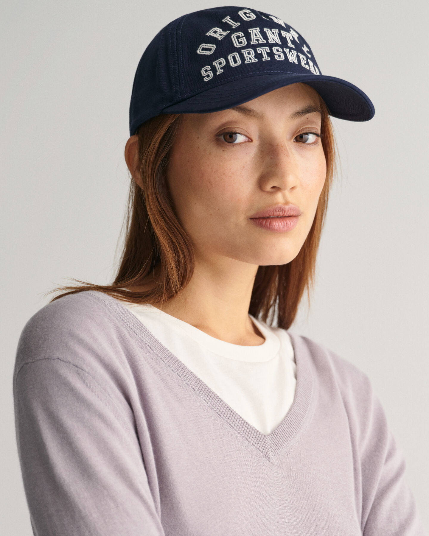 Sweatshirt com decote em V em malha fina