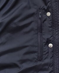 Blusão de penas leve