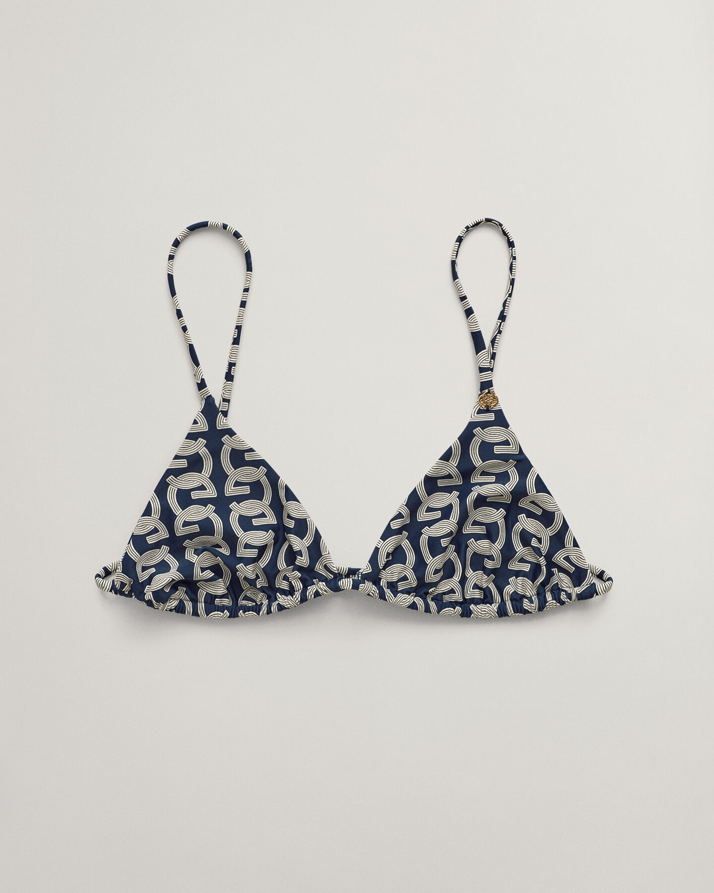 Top triangular G Patterned