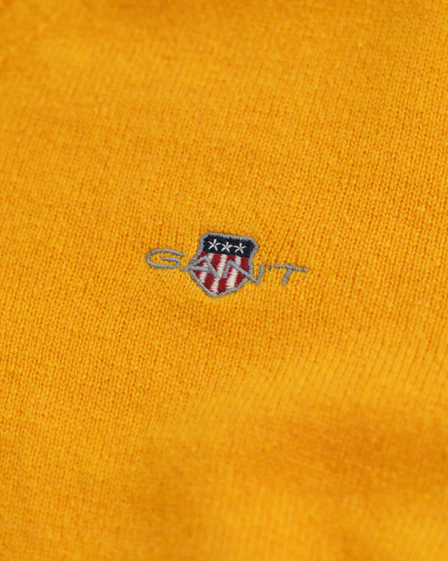 Pullover com decote em V em lã extrafina