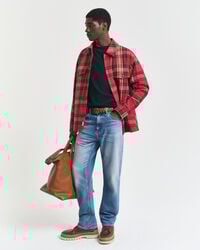 Camisola de malha com decote redondo em lã extrafina