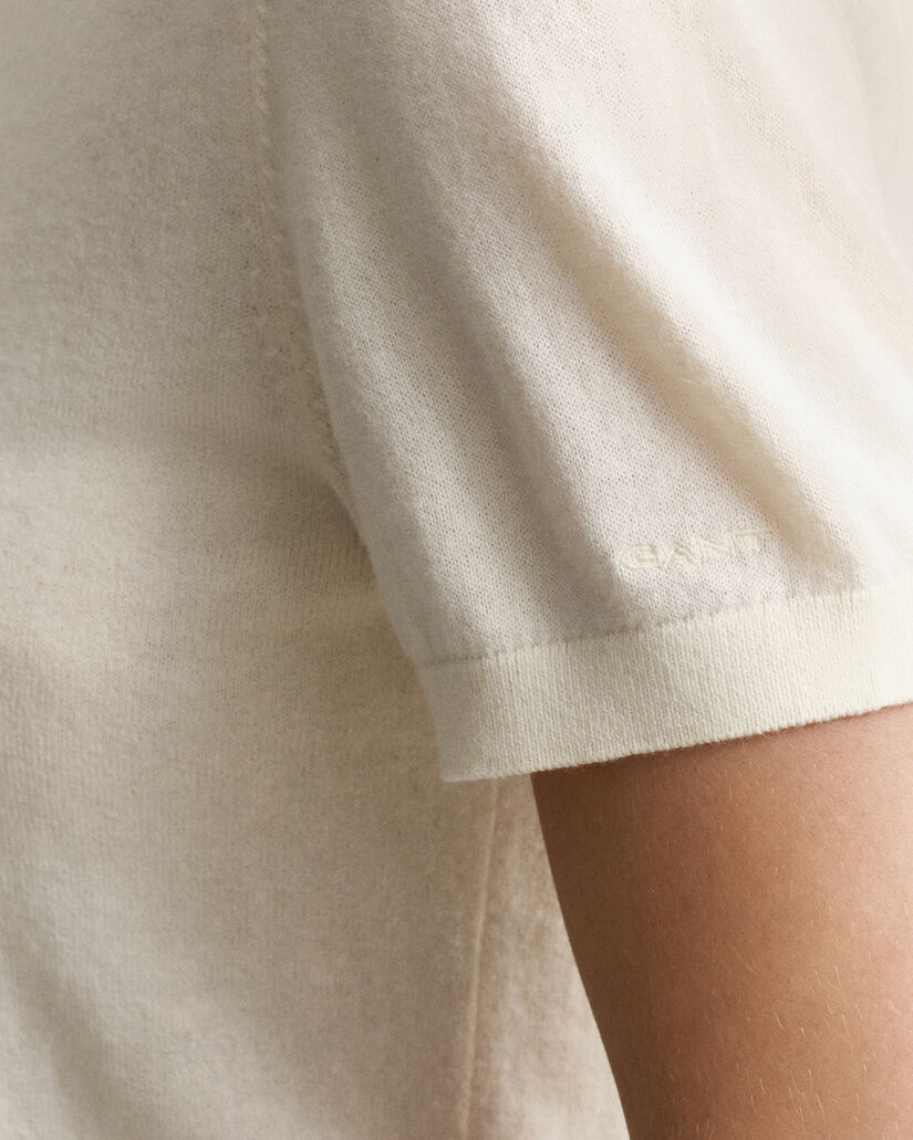 Camisola de malha leve com decote redondo e manga curta