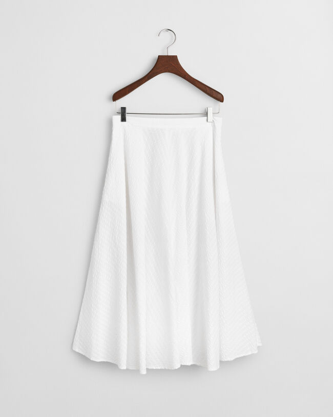 Saia Seersucker às riscas no mesmo tom