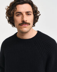 Camisola de malha com decote redondo em caxemira