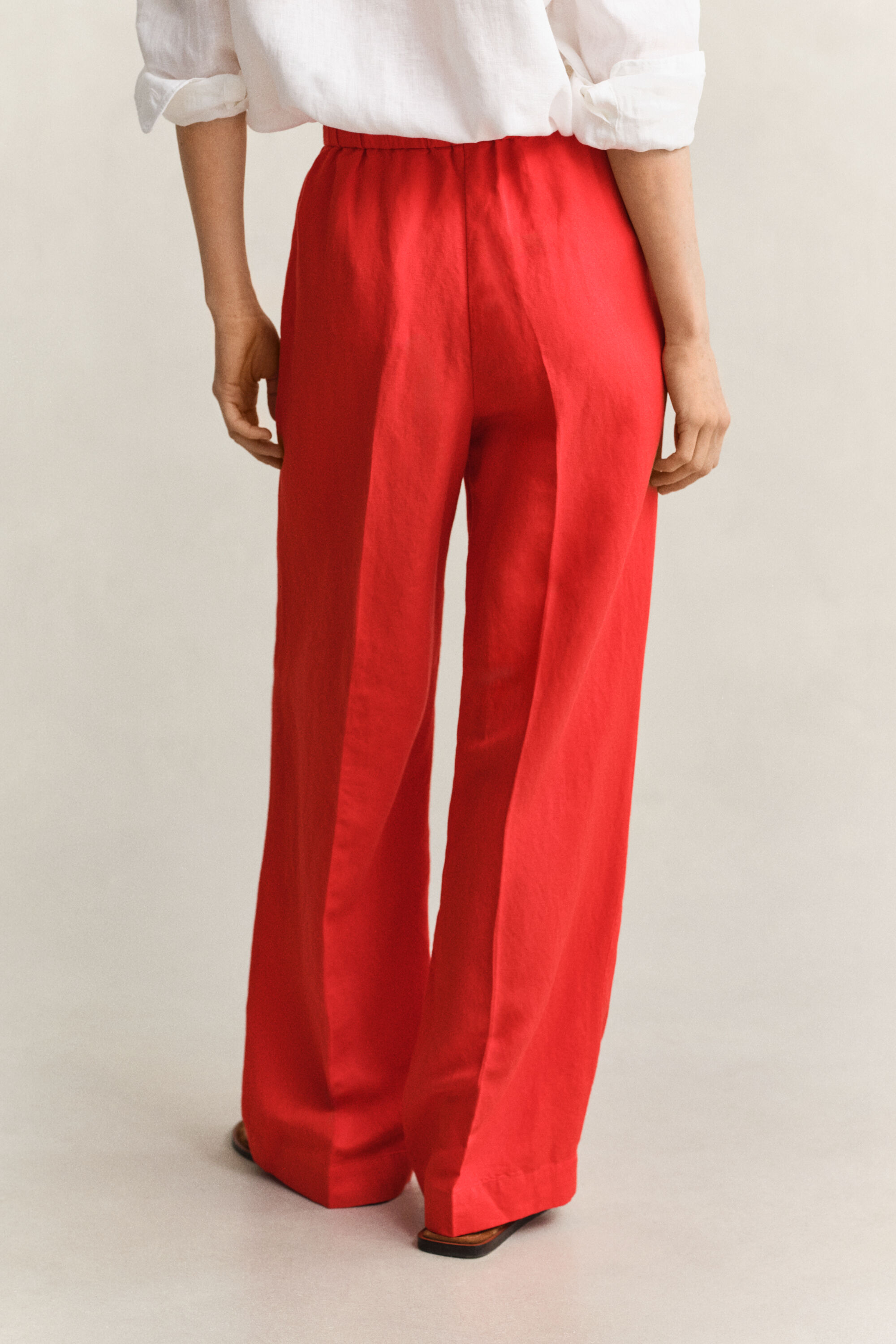 Calças em mistura de linho