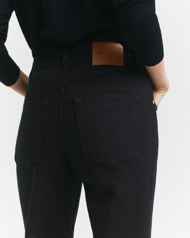 Calças de ganga pretas evasê slim fit