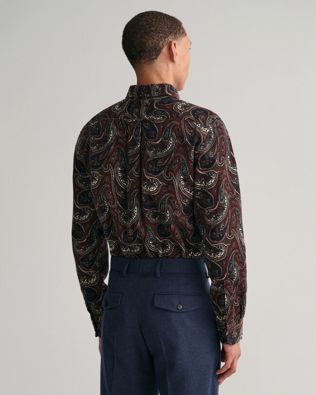 Camisa em bombazina com padr&atilde;o paisley regular fit