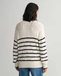 Pulover com decote redondo em malha entran&ccedil;ada &agrave;s riscas