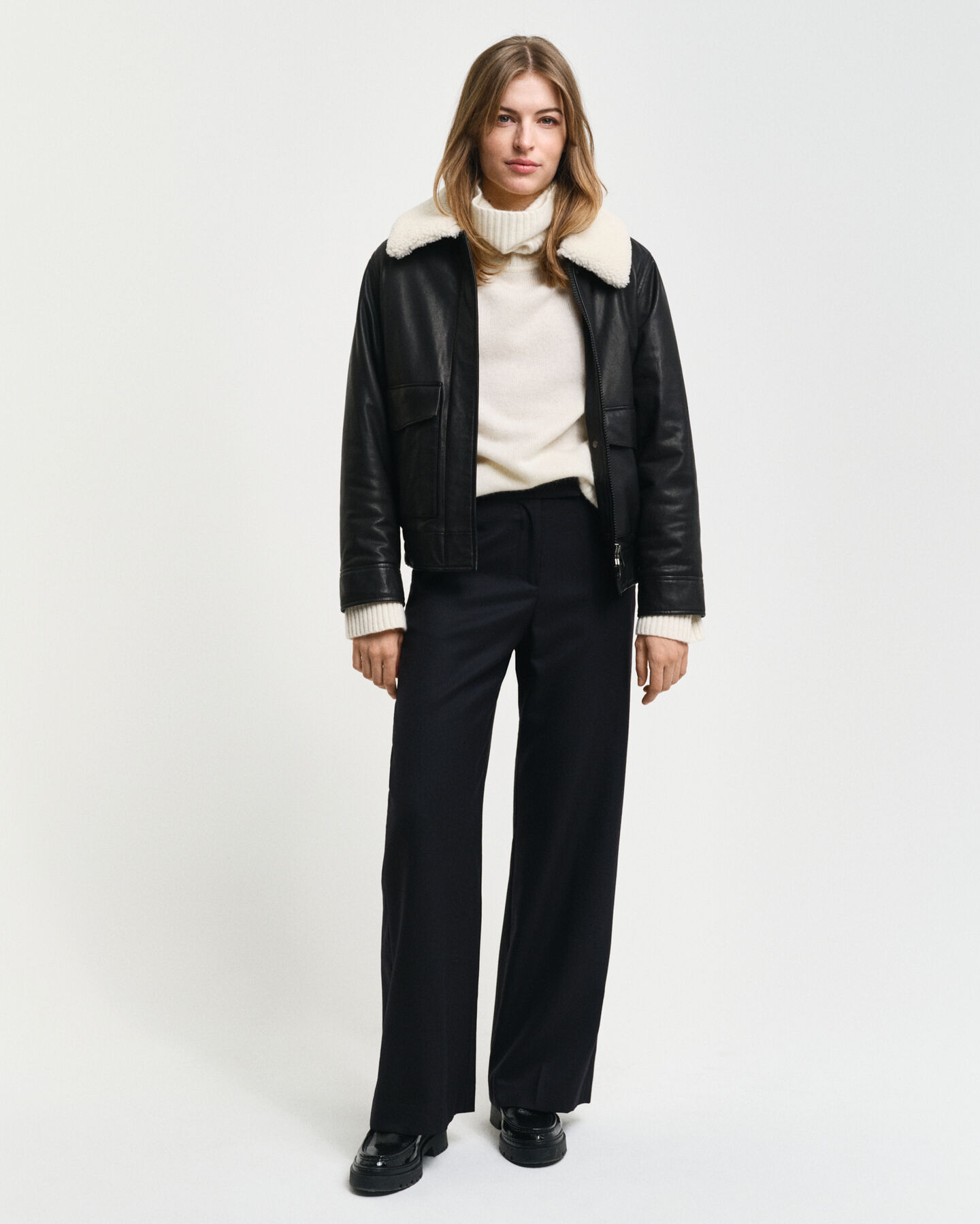 Cal&ccedil;as Straight