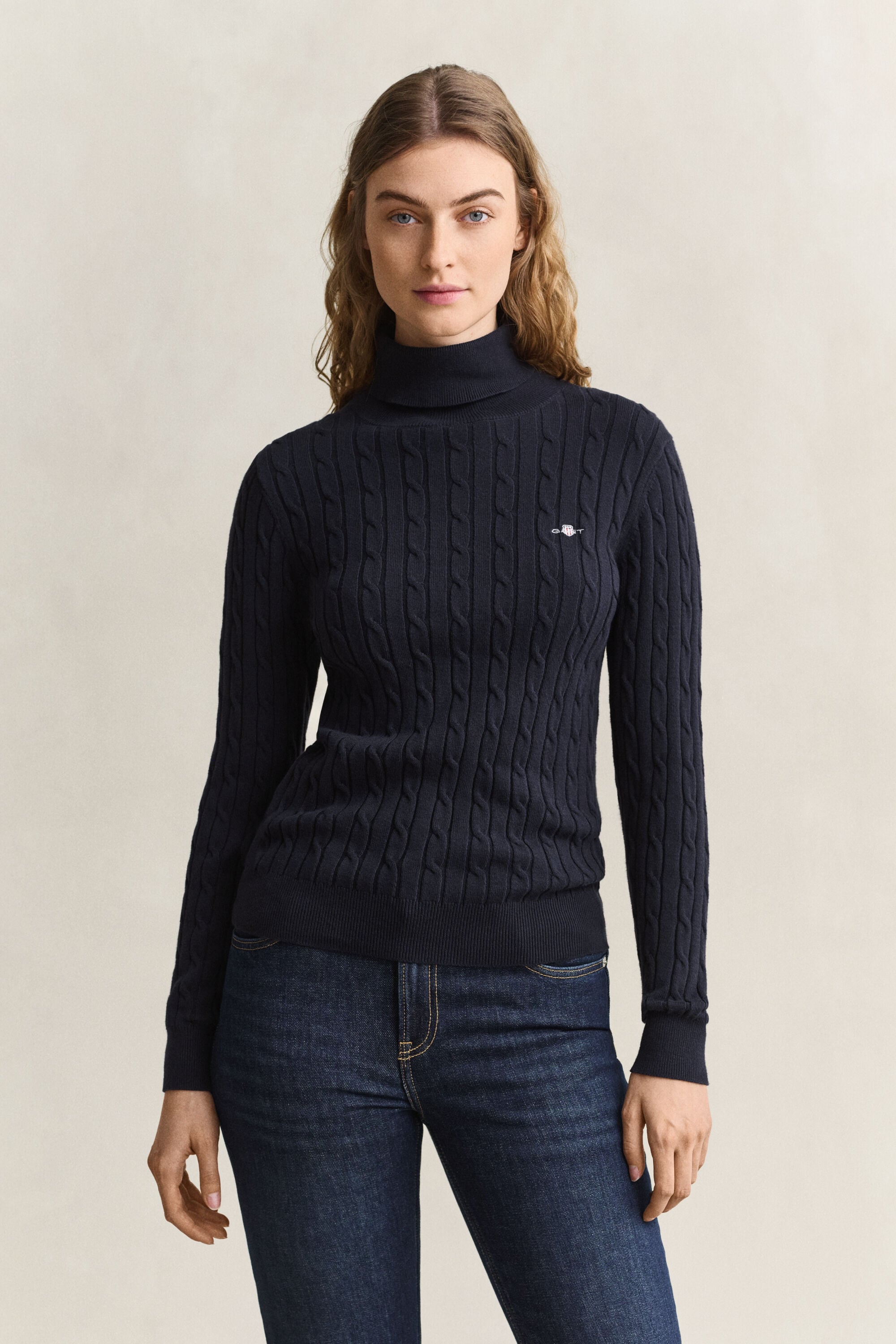 Camisola de gola alta em malha entrançada de algodão com elastano