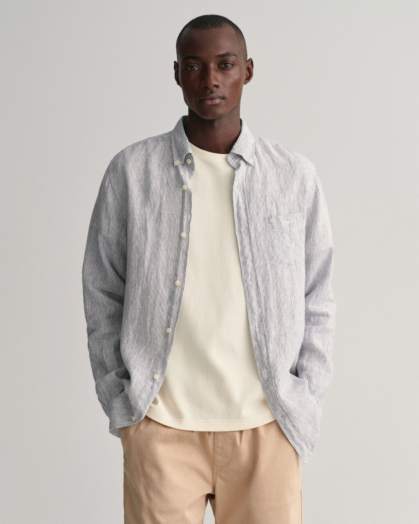 Camisa de linho &agrave;s riscas regular fit