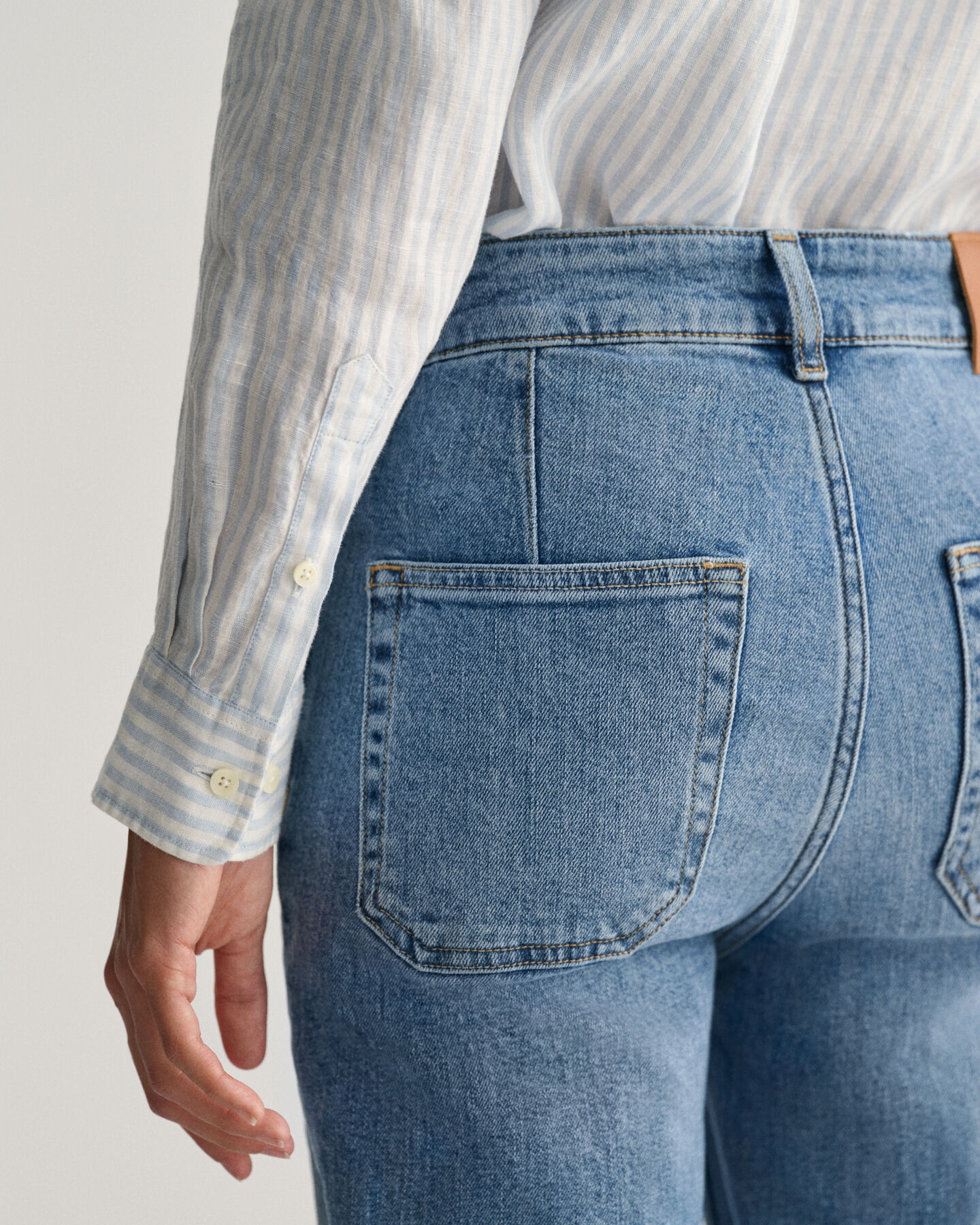 Camisa de linho às riscas regular fit