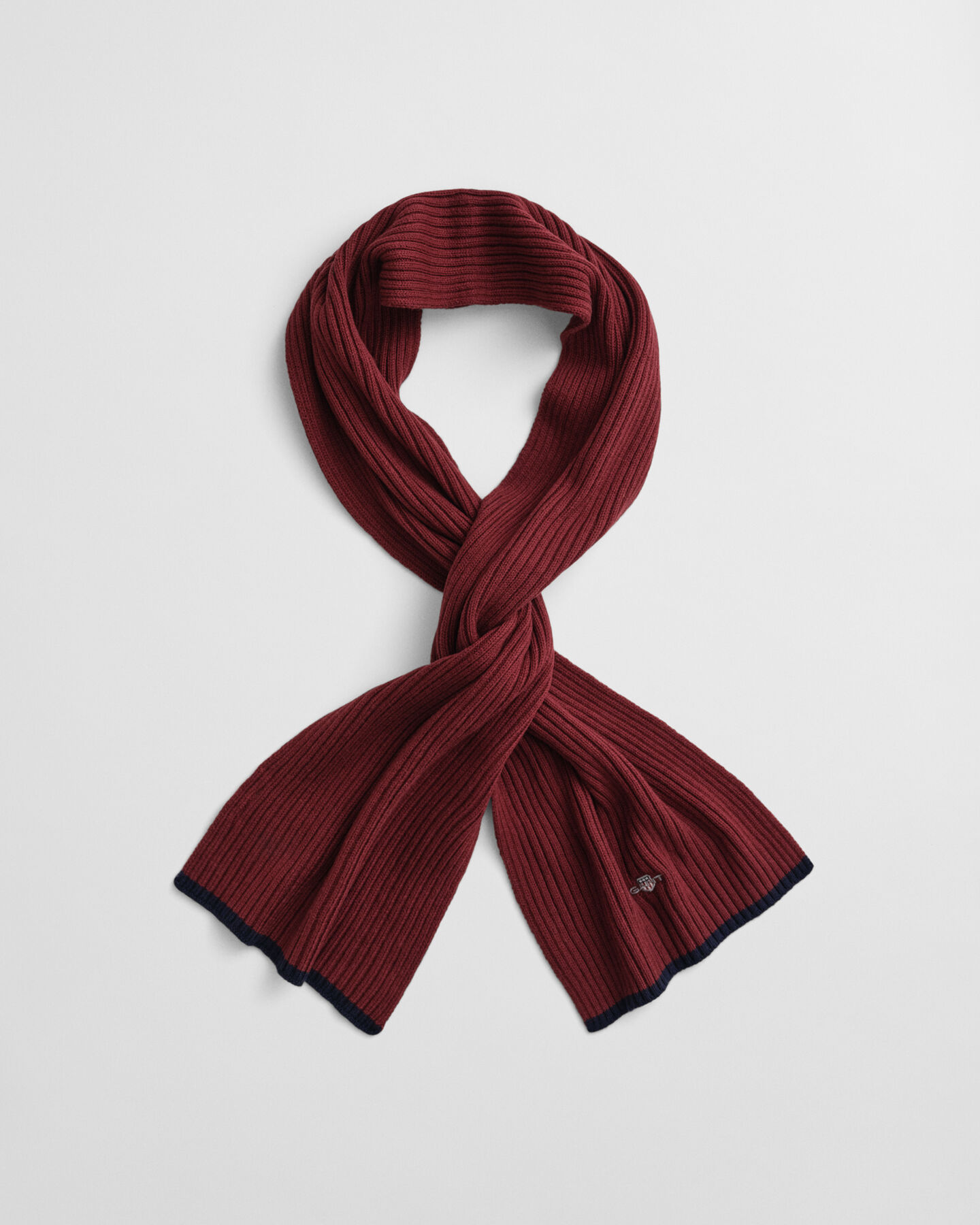 Conjunto de oferta com gorro e cachecol Essential