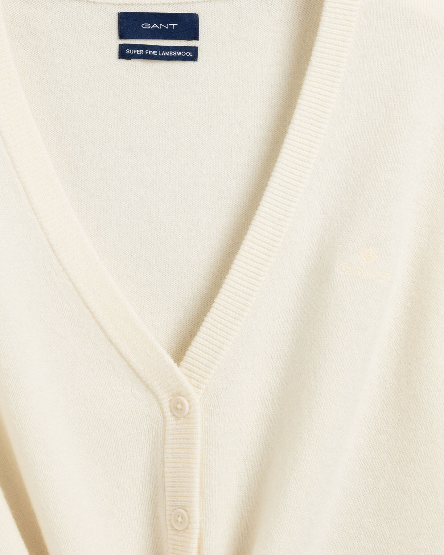 Casaco em l&atilde; extrafina