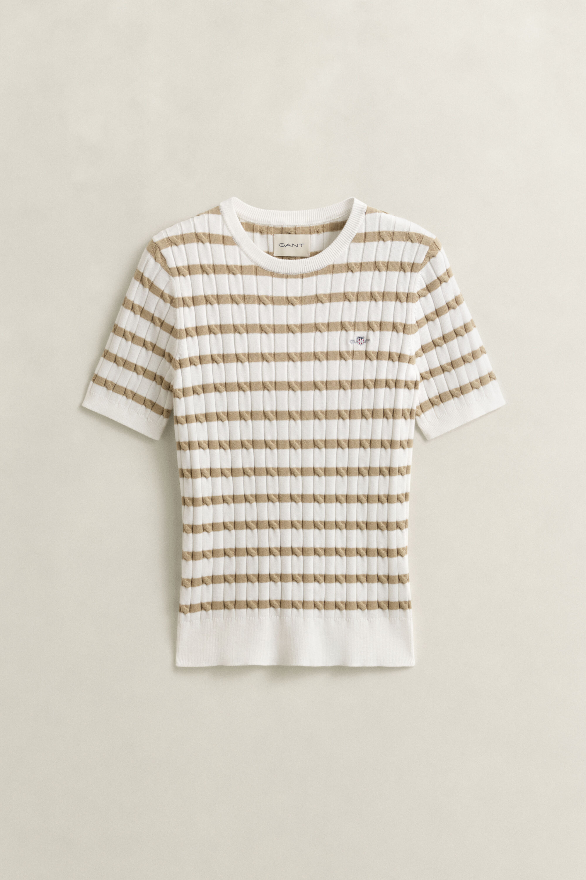 Camisola de manga curta em malha entrançada às riscas