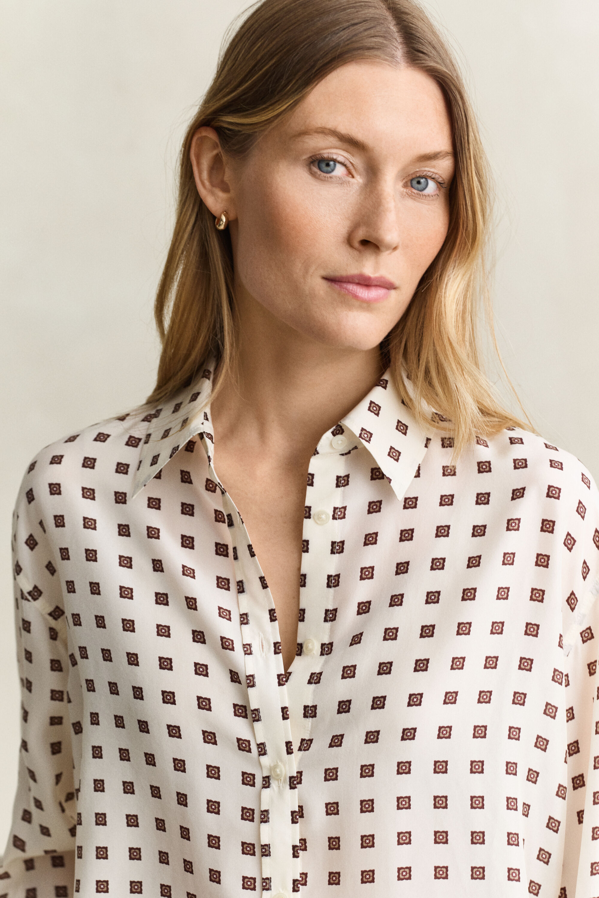 Blusa em seda Habotai