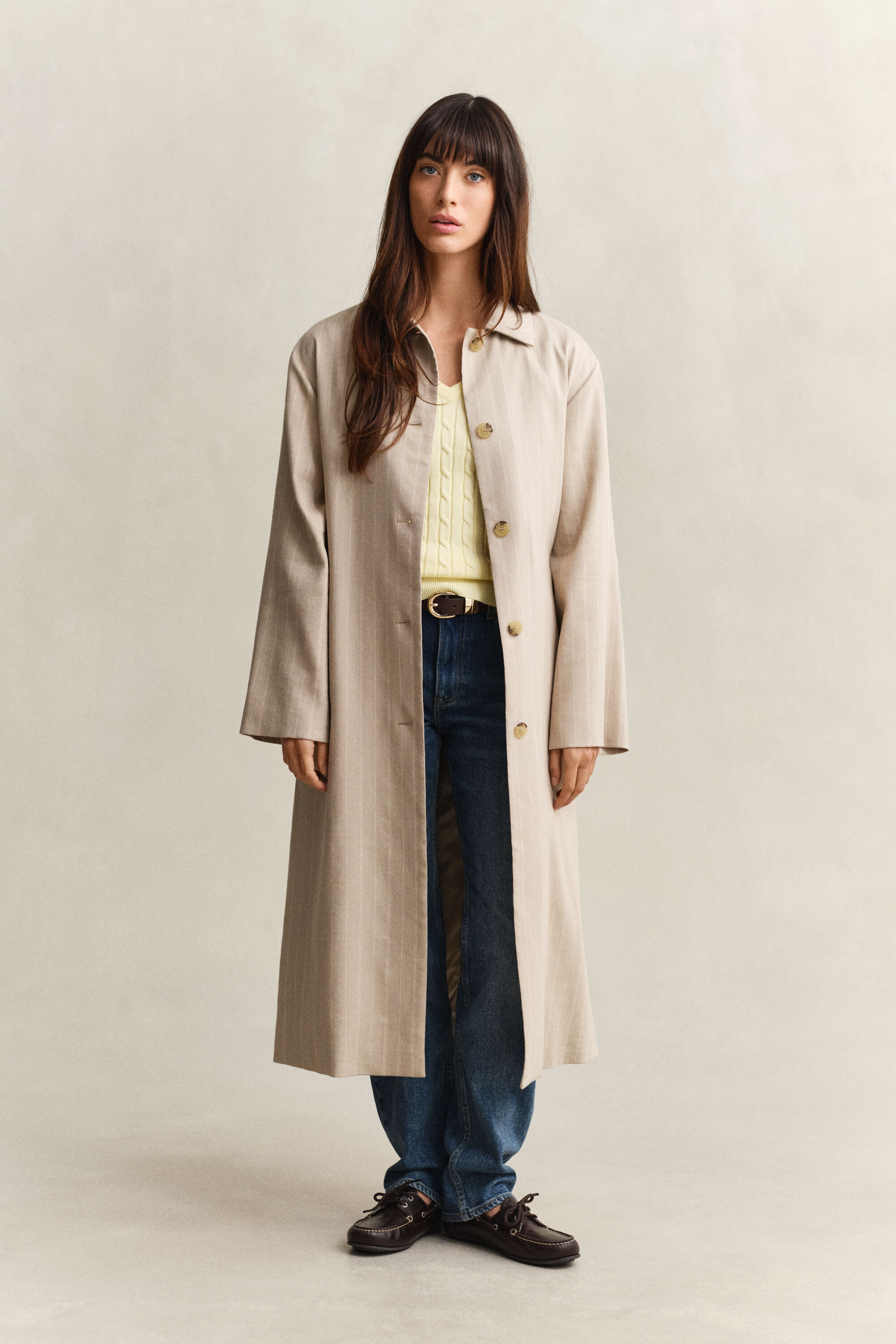 Pullover com decote em V em malha entrançada