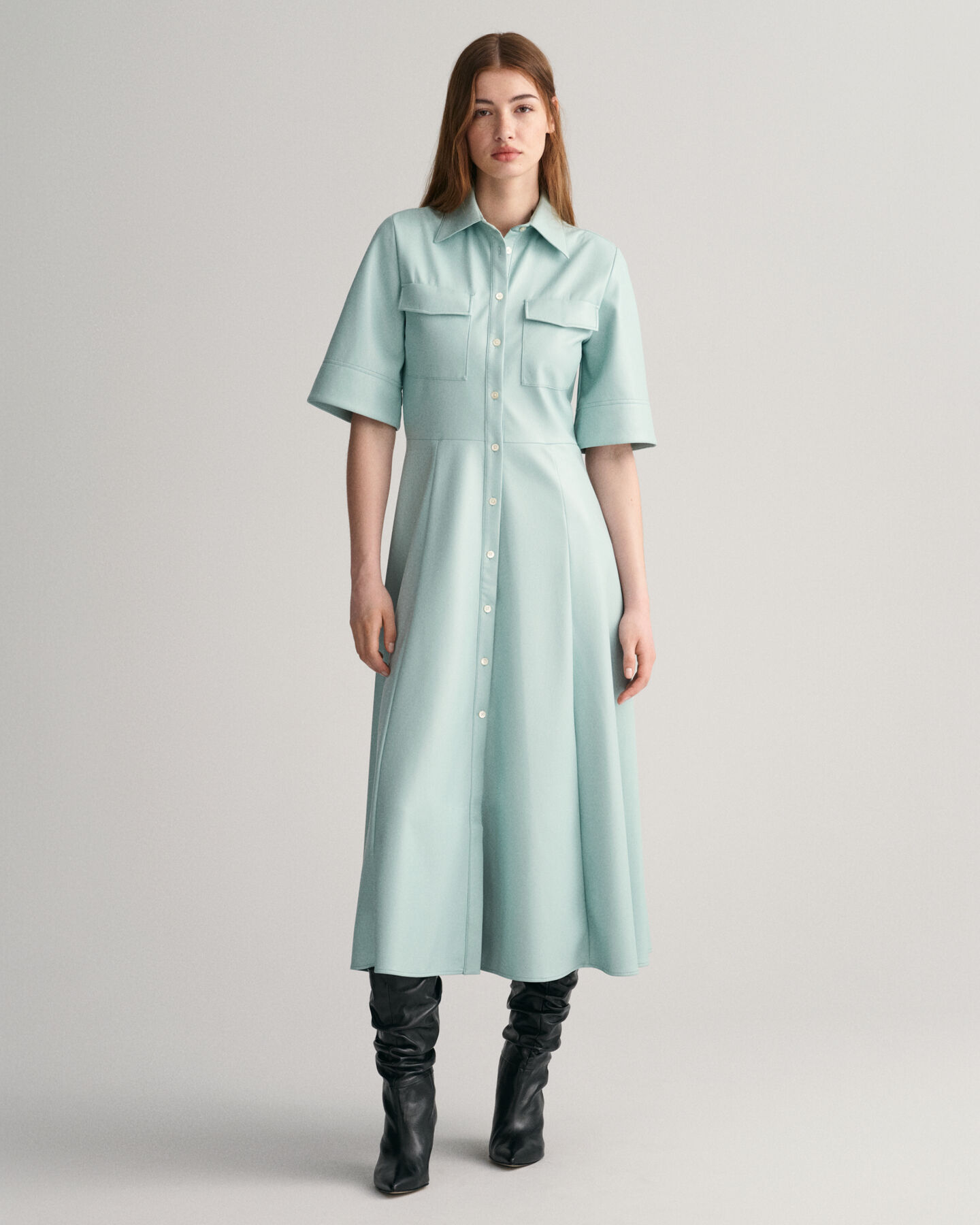 Vestido-camisa em pele sint&eacute;tica