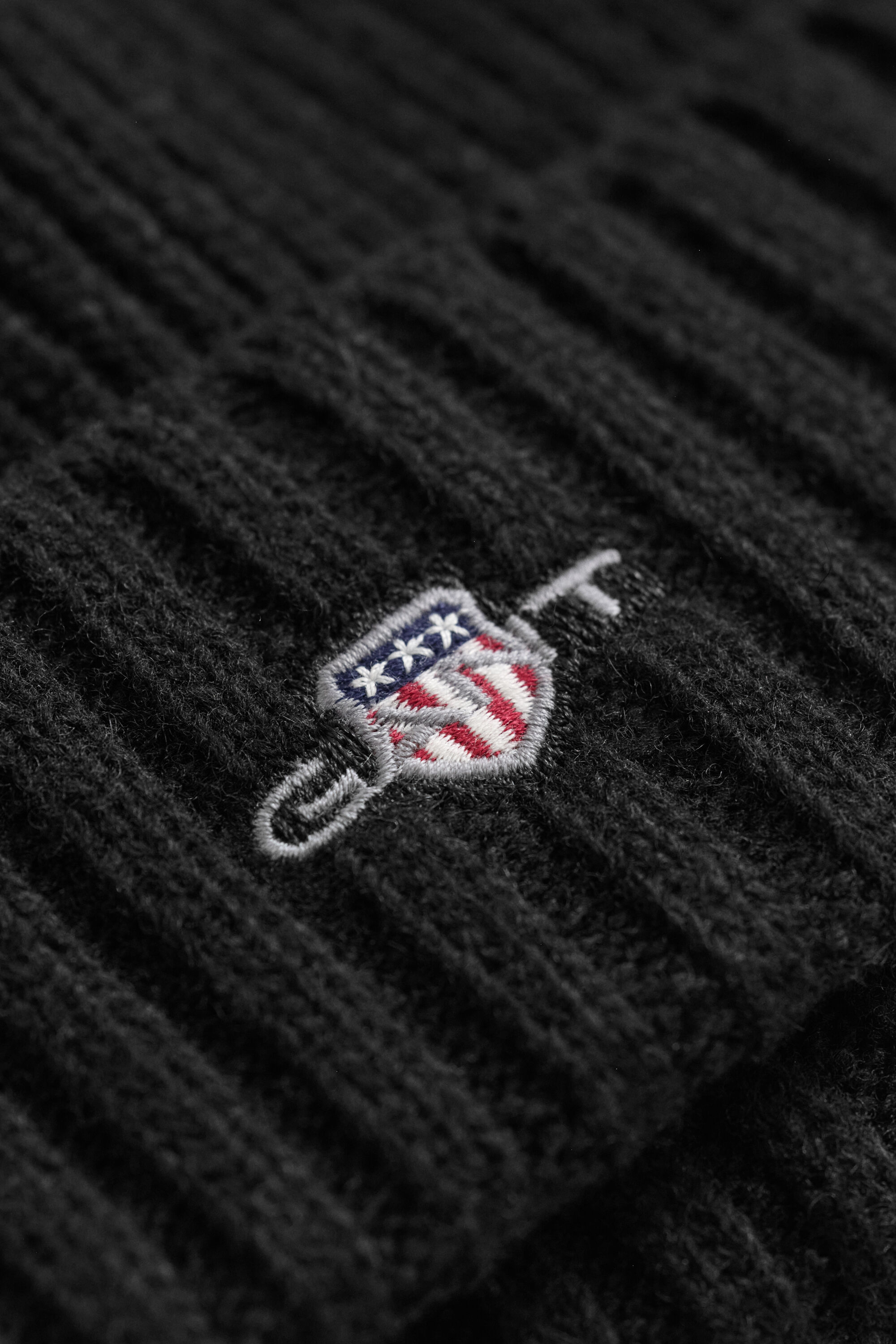 Gorro em lã Shield