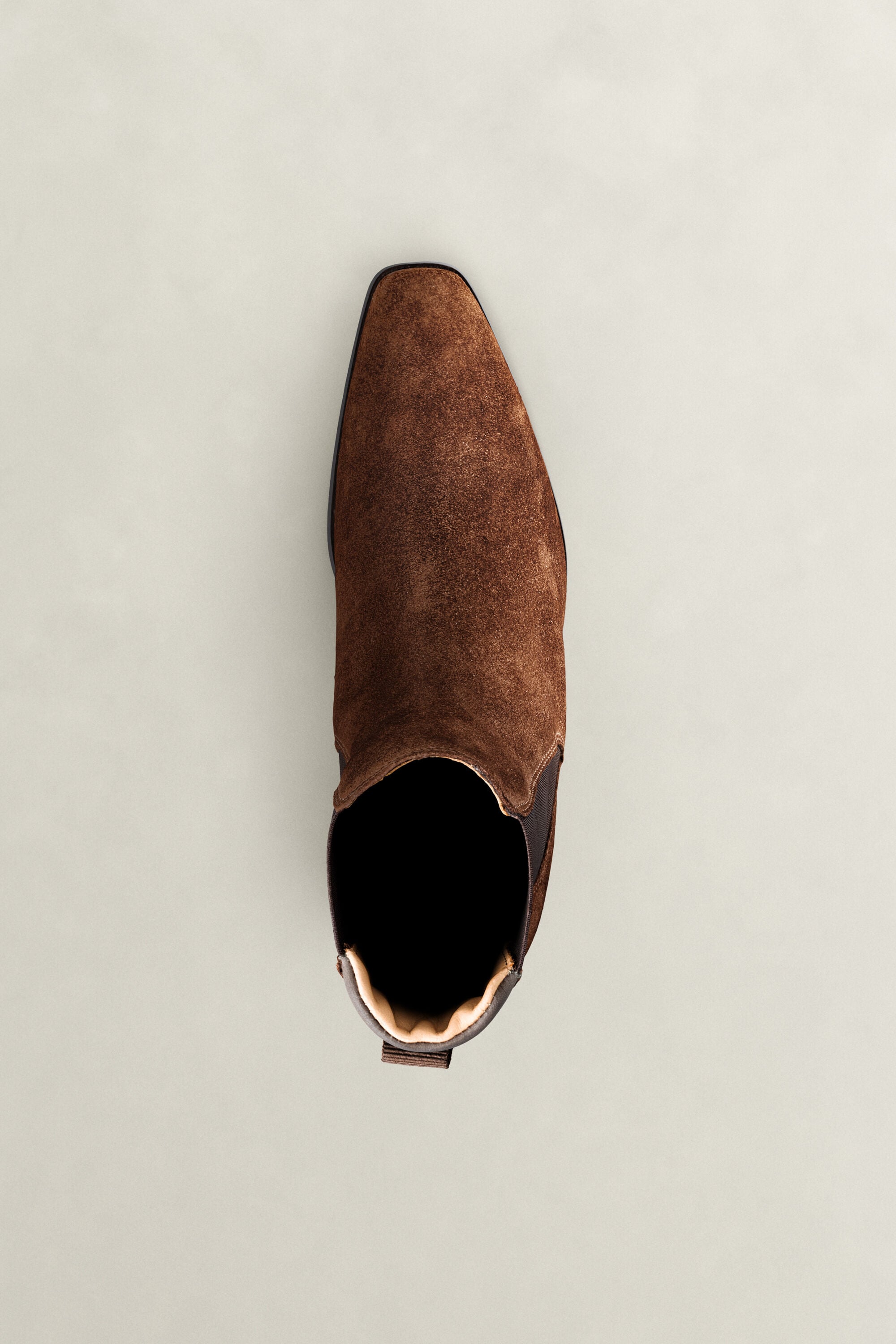 Botas Chelsea em camurça Bassotte