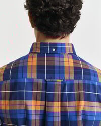 Camisa Oxford clássica com padrão de xadrez regular fit