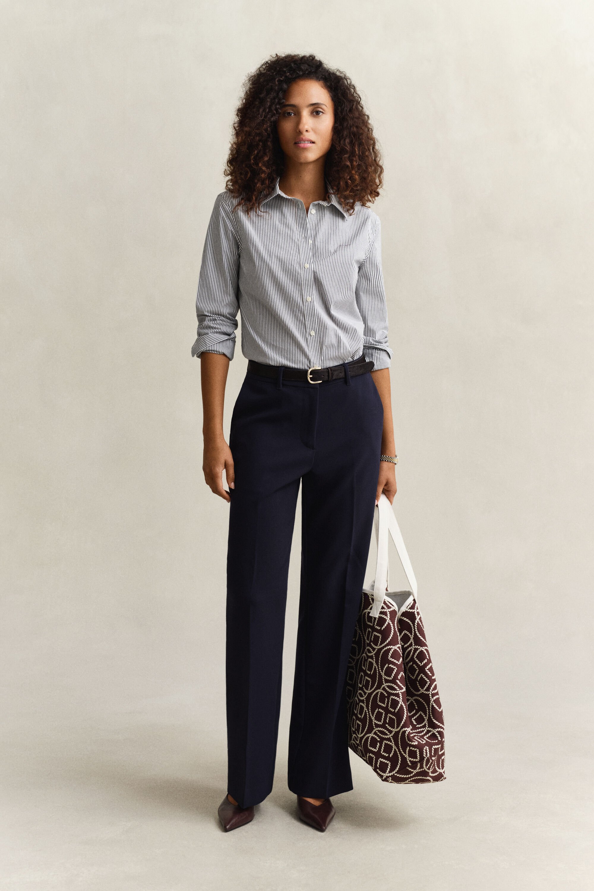 Camisa em popelina às riscas slim fit