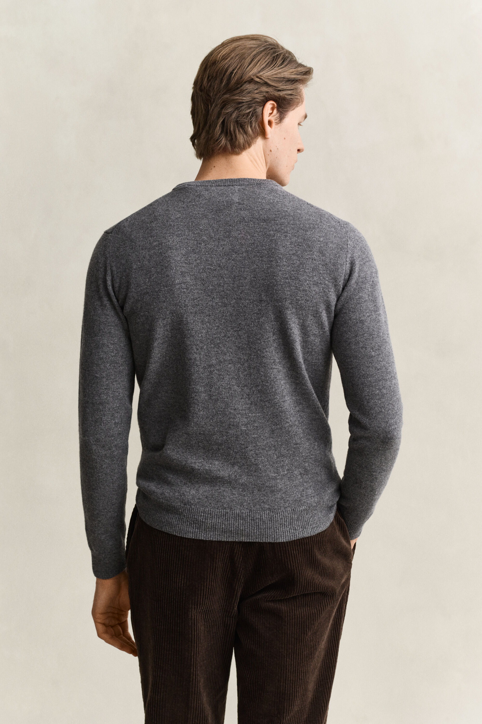 Camisola de malha com decote redondo em lã