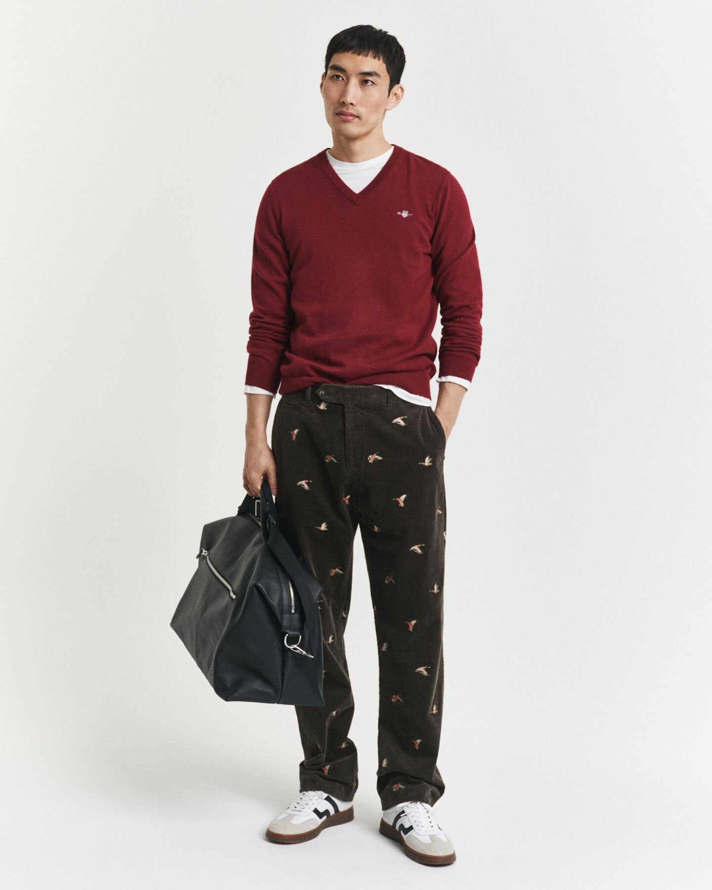 Pulover com decote em V em algodão clássico