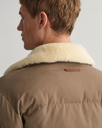 Blus&atilde;o acolchoado em flanela