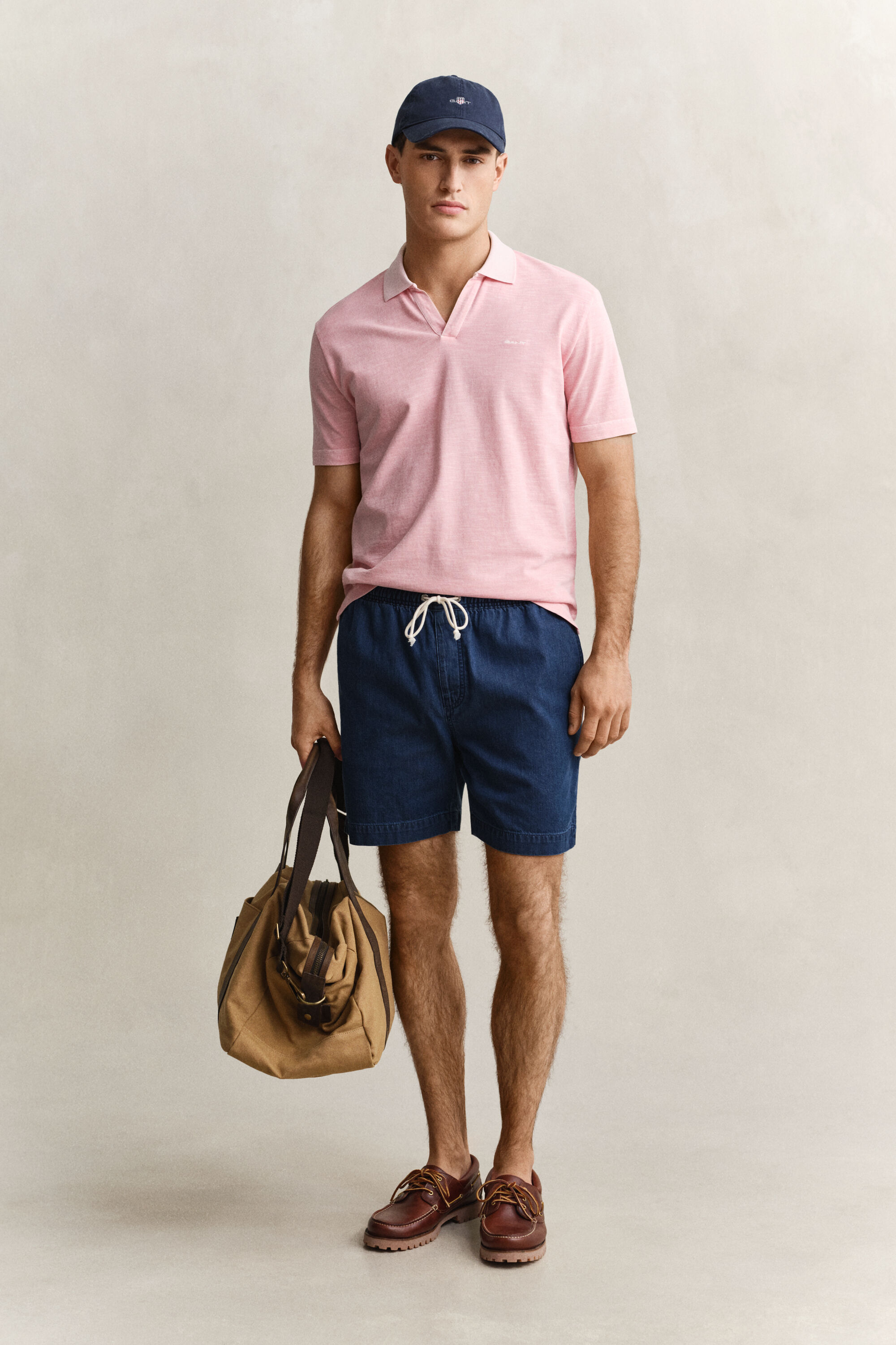 Polo com efeito desgastado